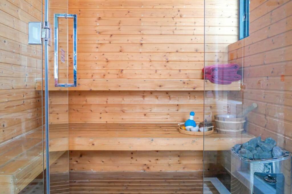 3Bd Pool Villa Pattaya With Sauna - Exquisite Pool Villa B Nong Prue Экстерьер фото